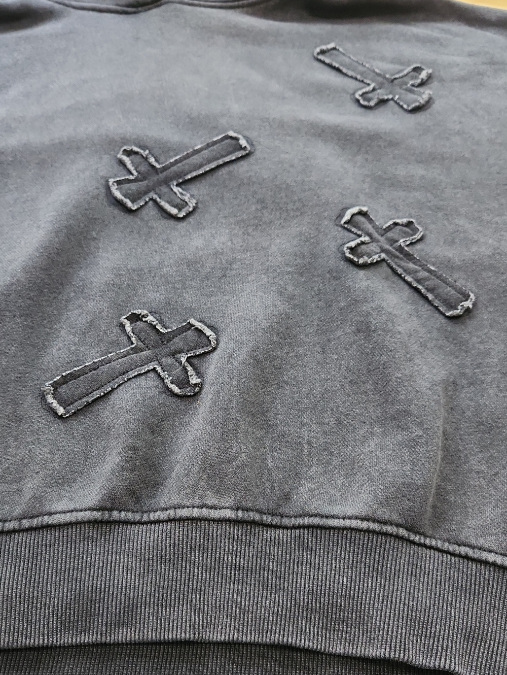 Daisy Street Black Cross Patch Cropped Hoodie Pullover Size XS OVERSIZED - Picture 12 of 15